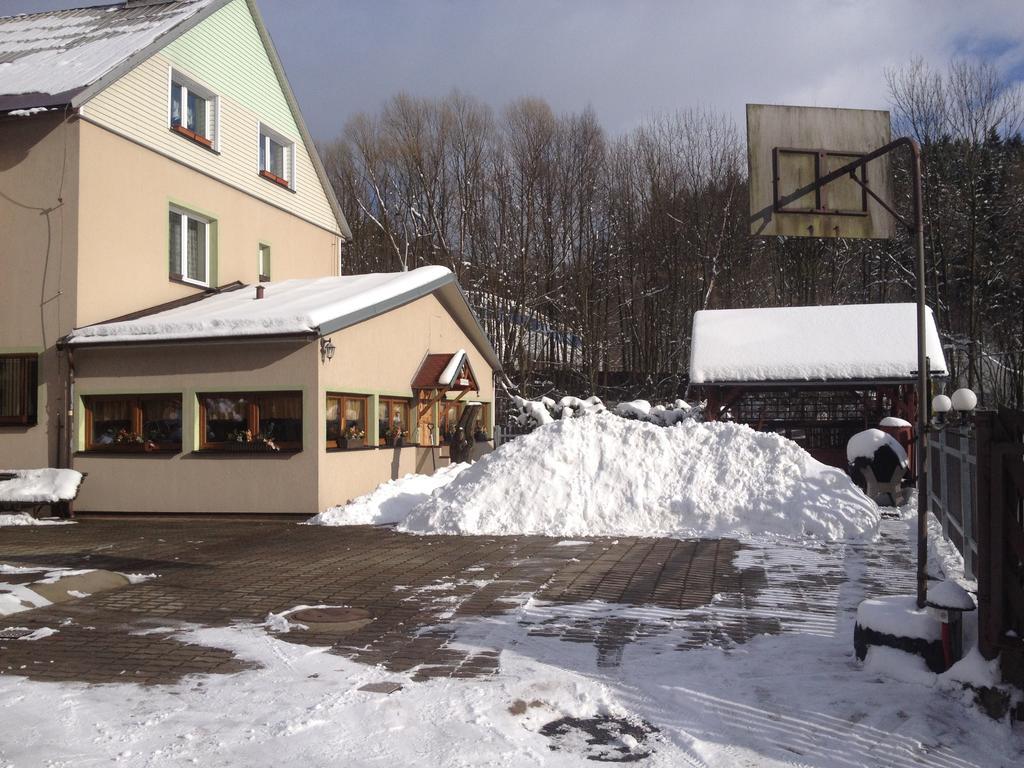 Penzion54 & Restaurace Ostrov  Zewnętrze zdjęcie